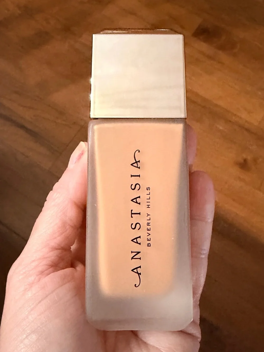 Anastasia Beverly Hills Liquid Foundation - 4.5W Beige Neutral
